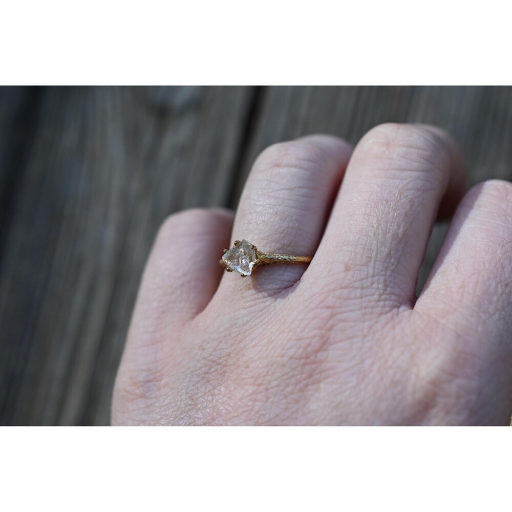 Engagement ring 10k yellow gold and Lake County diamond ring - Picture 3 of 10